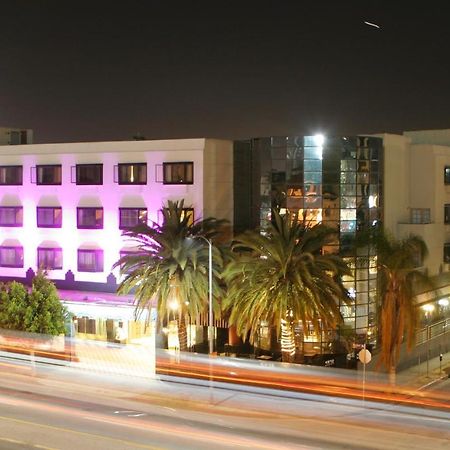 Garden Suite Hotel&Resort Los Angeles Buitenkant foto