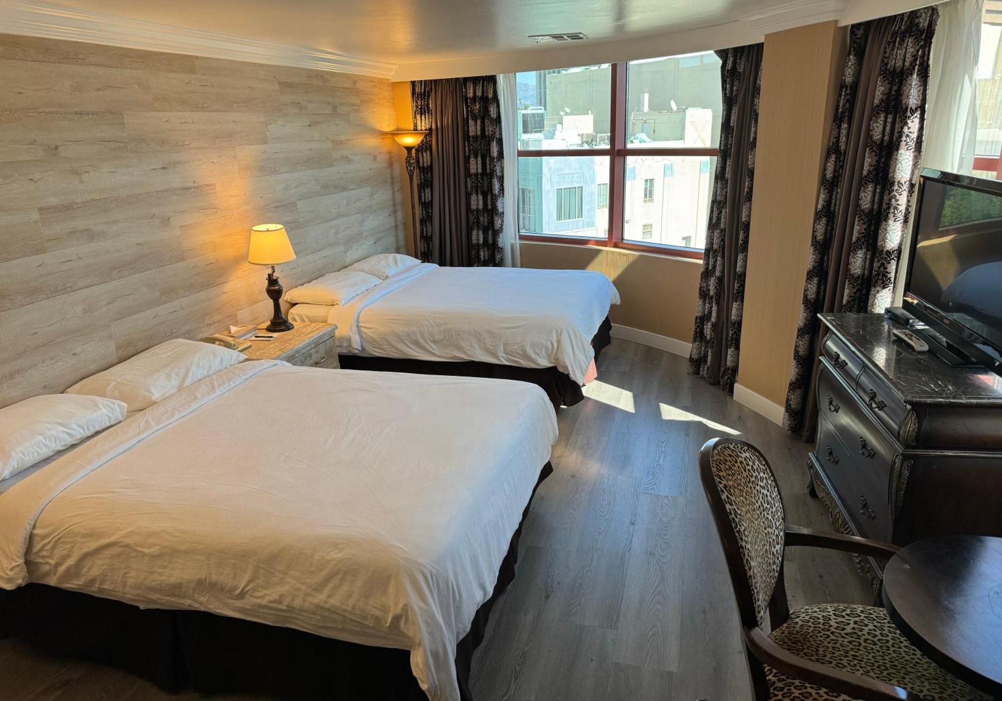 Garden Suite Hotel&Resort Los Angeles Buitenkant foto